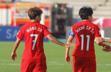 电竞赛事直播-联手制造全部4球！新女足起航还得靠“王炸组合”